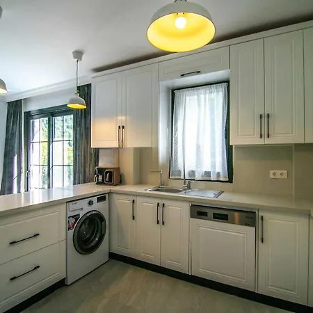 Dadya 4 - Turgut Da Oezel Havuzlu Denize Yakin Lueks