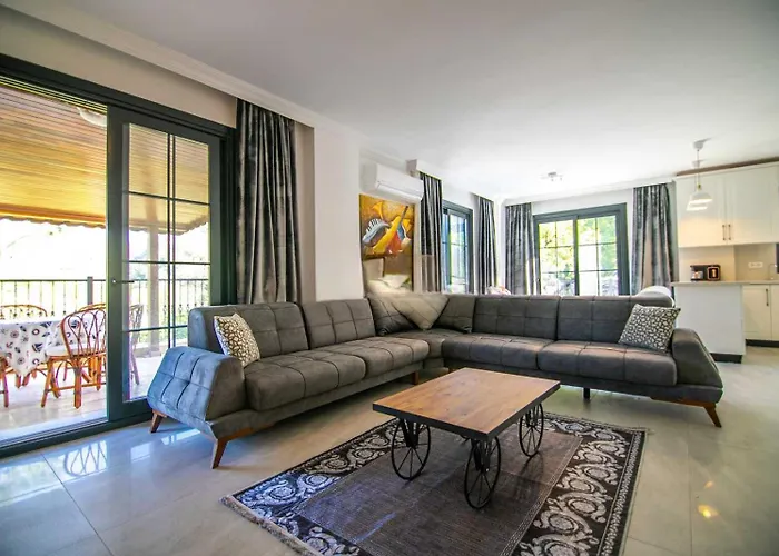 Villa Dadya 4 - Turgut Da Oezel Havuzlu Denize Yakin Lueks *