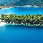 Dadya 4 - Turgut Da Oezel Havuzlu Denize Yakin Lueks Marmaris
