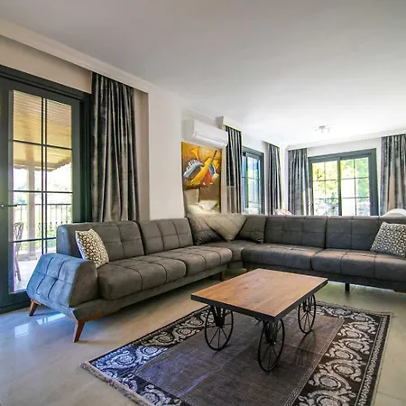 Villa Dadya Vılla 4 - Turgut Da özel Havuzlu Denize Yakın Lüks *