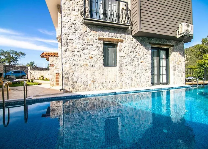 Dadya 4 - Turgut Da Oezel Havuzlu Denize Yakin Lueks